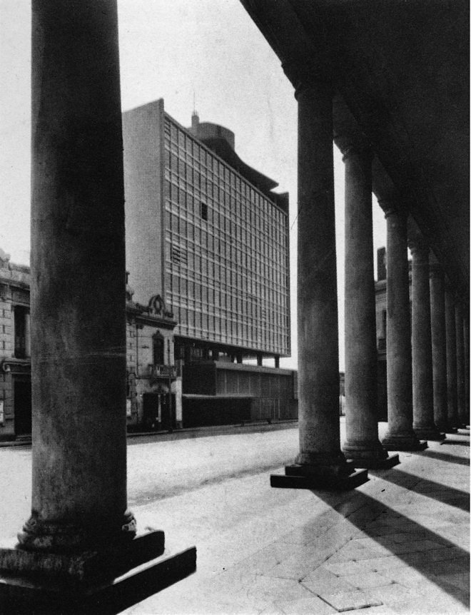 Walter Weberhofer Quintana. View of Atlas Building, Lima 1953 Archivo Walter Weberhofer